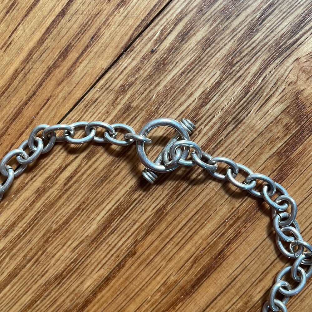 Simple Silver Chain-link Necklace - Picture 2 of 2